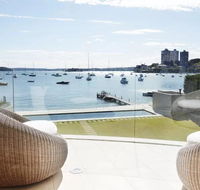 Superb 3 bedroom 2 bathroom first level waterfront - Accommodation Asia