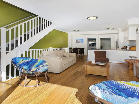 Surf Beach Townhouse - Accommodation Asia 3