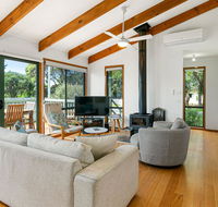 Surf Rest'n Bay - Accommodation Asia