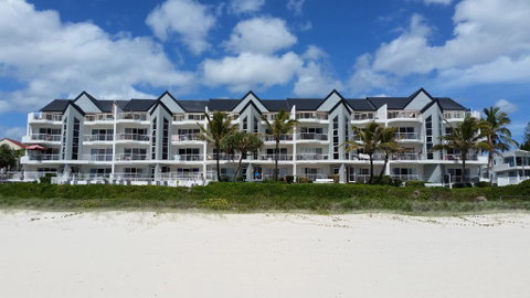 Surfers Horizons - Accommodation Guide 0