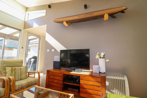 Surfside - Accommodation Asia 1