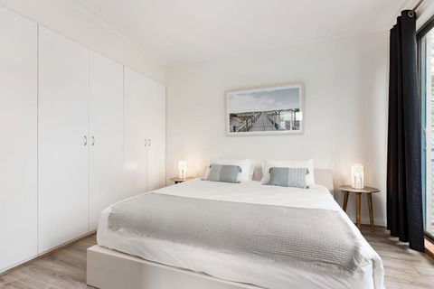 Surry Hills Modern Self-Contained One-Bedroom Apartment (19 FOV) - Accommodation Asia 3