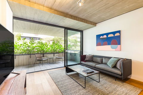 Surry Hills Self-contained 1 Bedroom Apartment (6 BRK) - Accommodation Asia 1