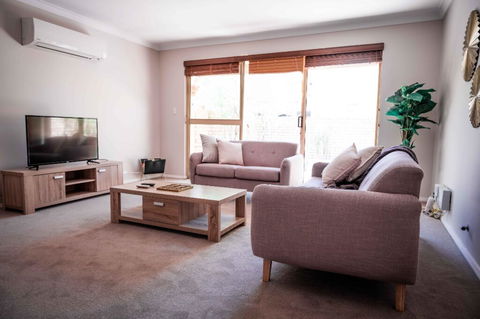 SWAN RIVER STAY, PERTH, WIFI, NETFLIX, APPLECROSS, FREO - Accommodation Asia 0