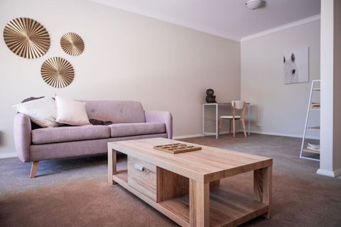 SWAN RIVER STAY, PERTH, WIFI, NETFLIX, APPLECROSS, FREO - Accommodation Asia 1