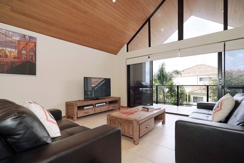 Swanriver Applecross Shortstays - Accommodation Asia 2