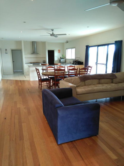 Symuya - Accommodation Asia 2