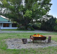 Tabitha Hill Cottage - Accommodation Asia