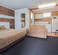 Tally Ho Motor Inn - Accommodation Asia