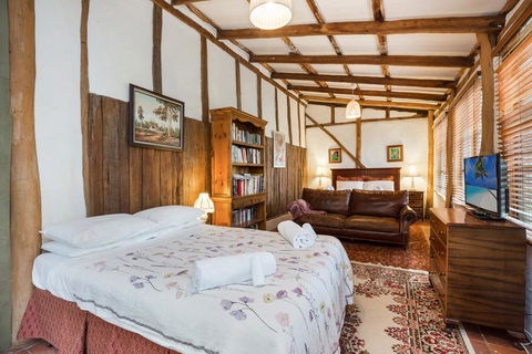 Taradale House Estate - Accommodation Asia 1