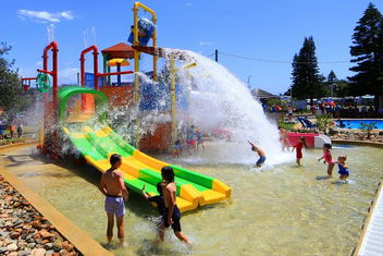 Tathra Beachside with Accommodation China
