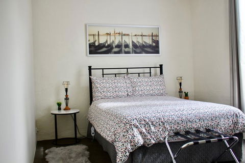 The Apartment - Moyston - Accommodation Asia 1