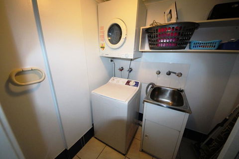 The Avenues Unit 1 At South West Rocks - Accommodation Asia 3