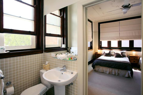 The Bank Guesthouse - Accommodation Asia 0