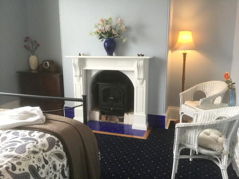 The Bank Guesthouse Glen Innes - Accommodation Asia 2