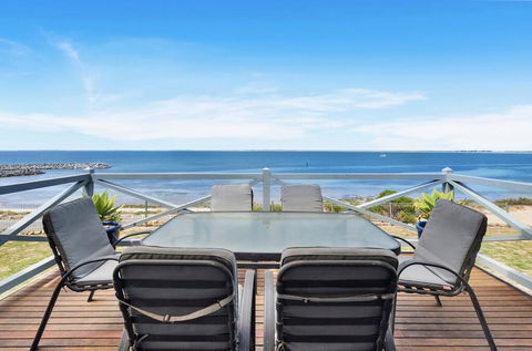 The Beach House - Point Turton - Accommodation Asia 0