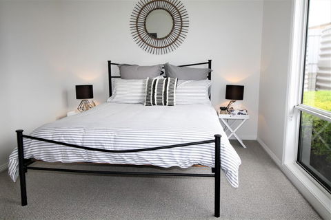 The Beach House - Point Turton - Accommodation Asia 3