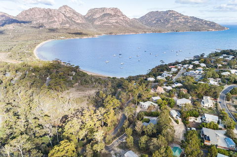 Freycinet Haven - Accommodation Guide 25