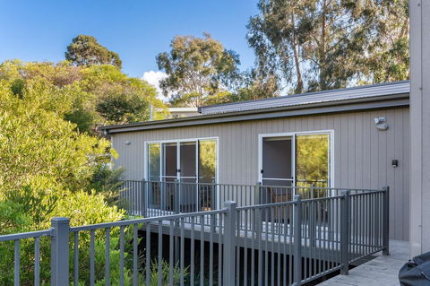 Freycinet Haven - Accommodation Guide 23