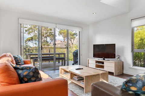 Freycinet Haven - Accommodation Guide 3