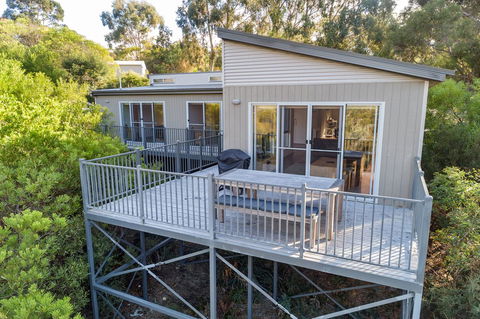 Freycinet Haven - Accommodation Guide 0