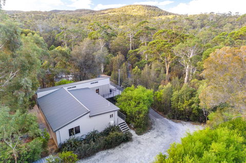 Freycinet Haven - Accommodation Guide 26