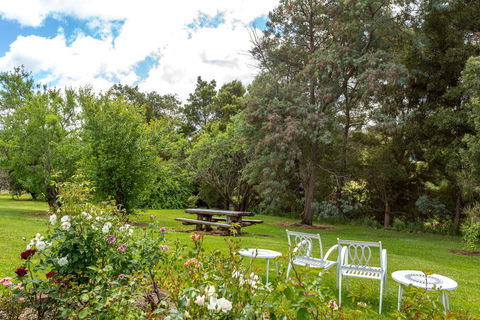 Cambridge House Bed & Breakfast - Accommodation Asia 21