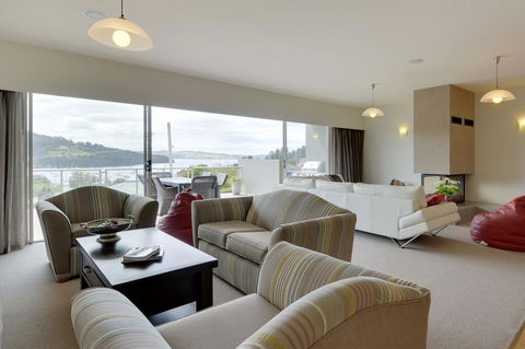 The Cove Kettering - Accommodation Asia 18
