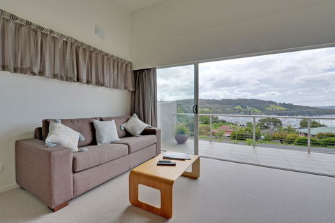 The Cove Kettering - Accommodation Asia 24