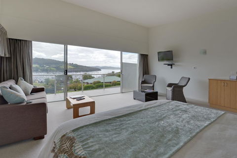 The Cove Kettering - Accommodation Asia 21