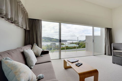 The Cove Kettering - Accommodation Asia 22