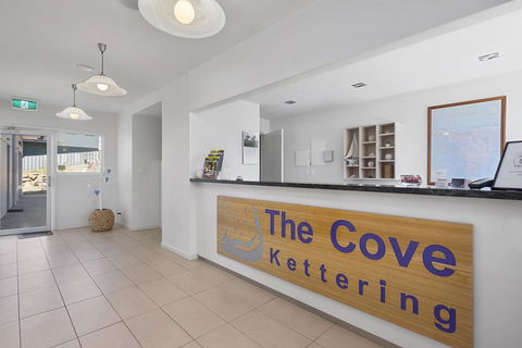 The Cove Kettering - Accommodation Asia 9