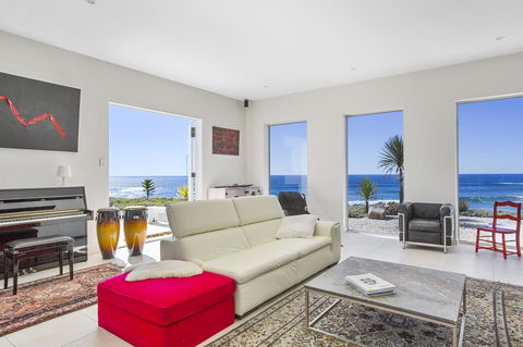 Saltwater - Absolute Oceanfront, Hot Tubs, Sauna, Fire Pits - Accommodation Asia 25