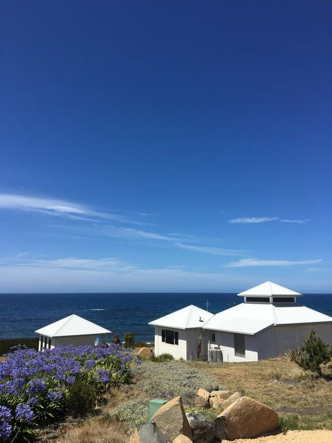 Saltwater - Absolute Oceanfront, Hot Tubs, Sauna, Fire Pits - Accommodation Asia 2