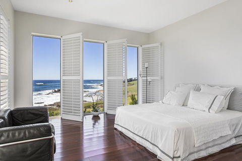 Saltwater - Absolute Oceanfront, Hot Tubs, Sauna, Fire Pits - Accommodation Asia 27