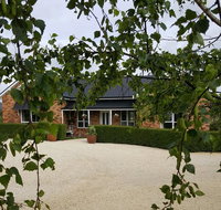 Hazelcreek Cottages - Accommodation Asia