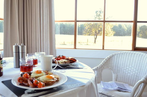 Buttons Cottage For Canyon & Rain Forest Walks With In House Dining - Accommodation Asia 28