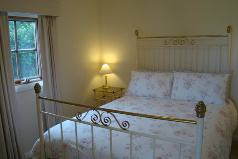 Buttons Cottage For Canyon & Rain Forest Walks With In House Dining - Accommodation Asia 10