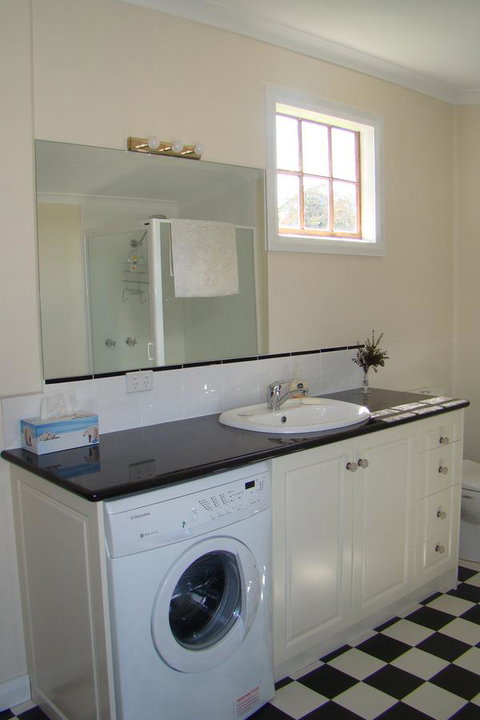 Buttons Cottage For Canyon & Rain Forest Walks With In House Dining - Accommodation Asia 17