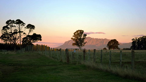 Buttons Cottage For Canyon & Rain Forest Walks With In House Dining - Accommodation Asia 31