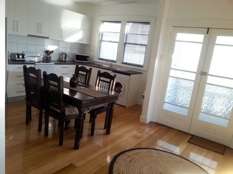 Harbour View Apartments - Accommodation Asia 25