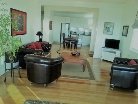 Harbour View Apartments - Accommodation Asia 24