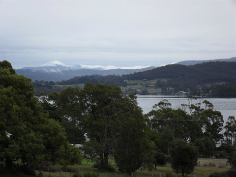 Moon River - Accommodation China 11