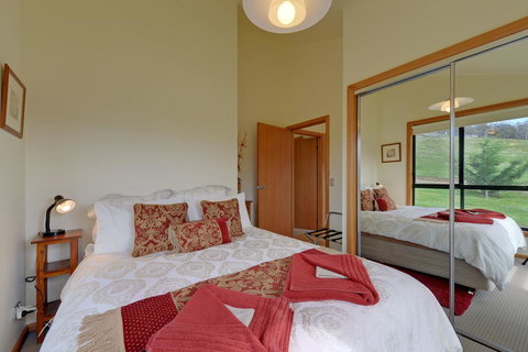 Moon River - Accommodation China 7