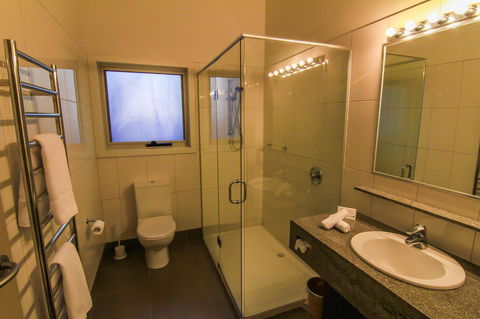 Freycinet Lodge - Accommodation Guide 35
