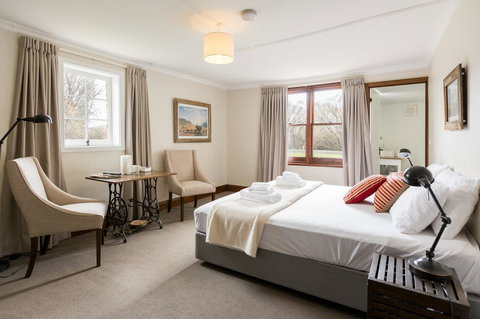 Ratho Farm - Accommodation Asia 0