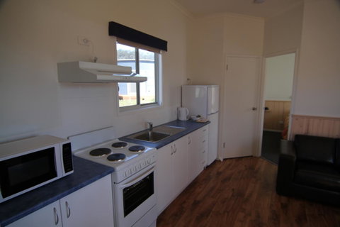 Bicheno East Coast Holiday Park - Accommodation Guide 1