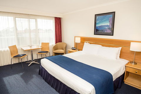 Edgewater Hotel - Accommodation Asia 25