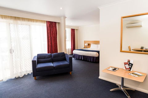 Edgewater Hotel - Accommodation Asia 26