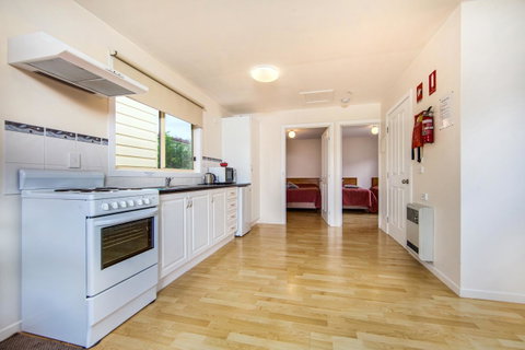Wintersun Gardens Motel - Accommodation Guide 43